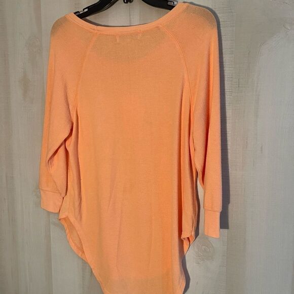 NWT Wildfox Dreams‎ Haley Raglan apricot wash, size XS - Picture 11 of 13